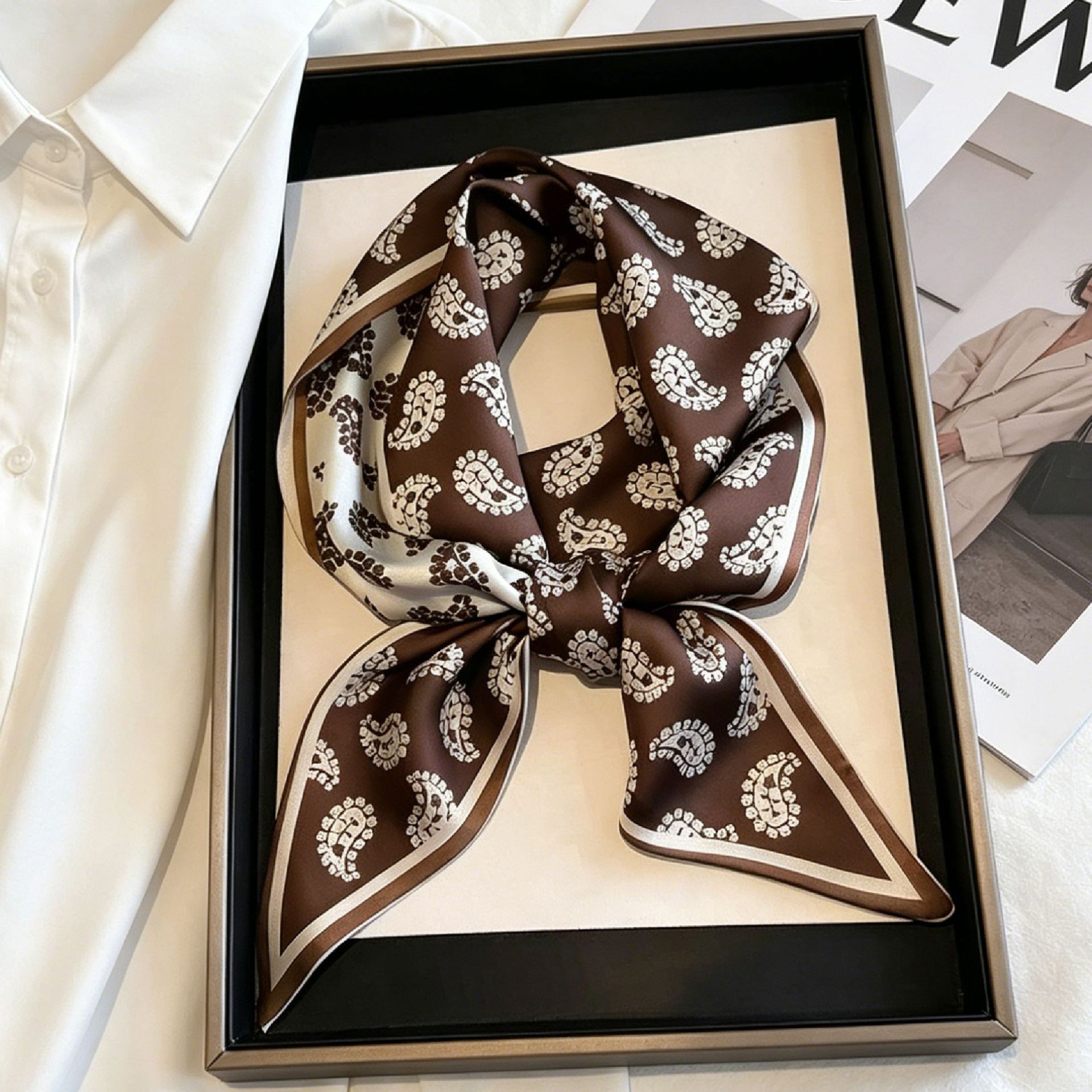 Pañuelos de seda de lujo para  - Ascot Neck Scarf reseña y precio